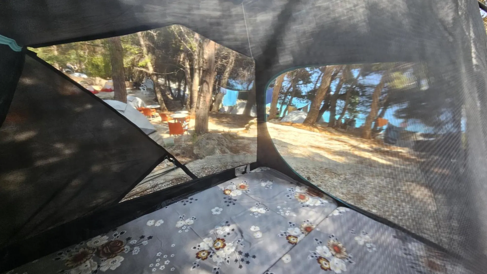 Pine Side Camp Hotel Himare Luxury tent