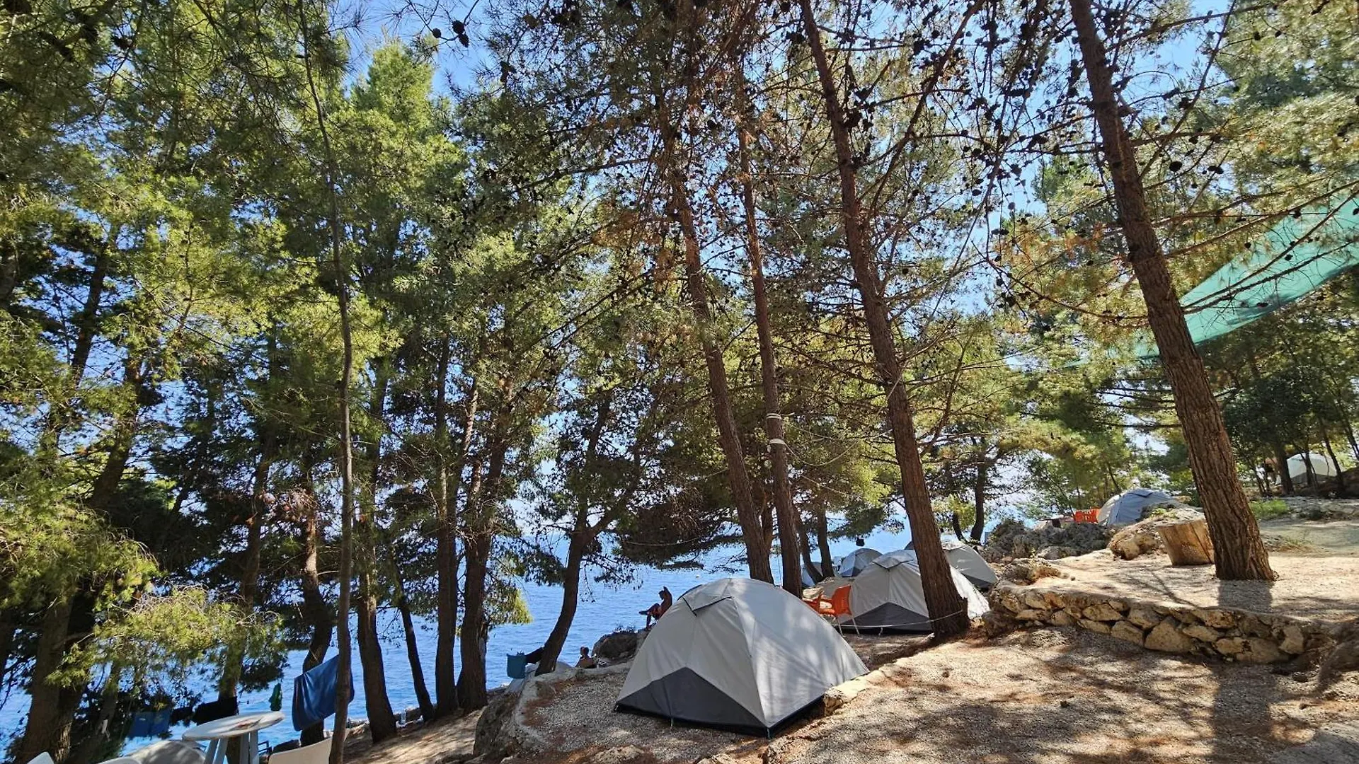Pine Side Camp Hotel Himarë 0*,